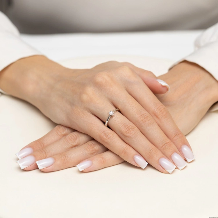 Pierścionek W0715 Diament 0,05ct białe złoto 375