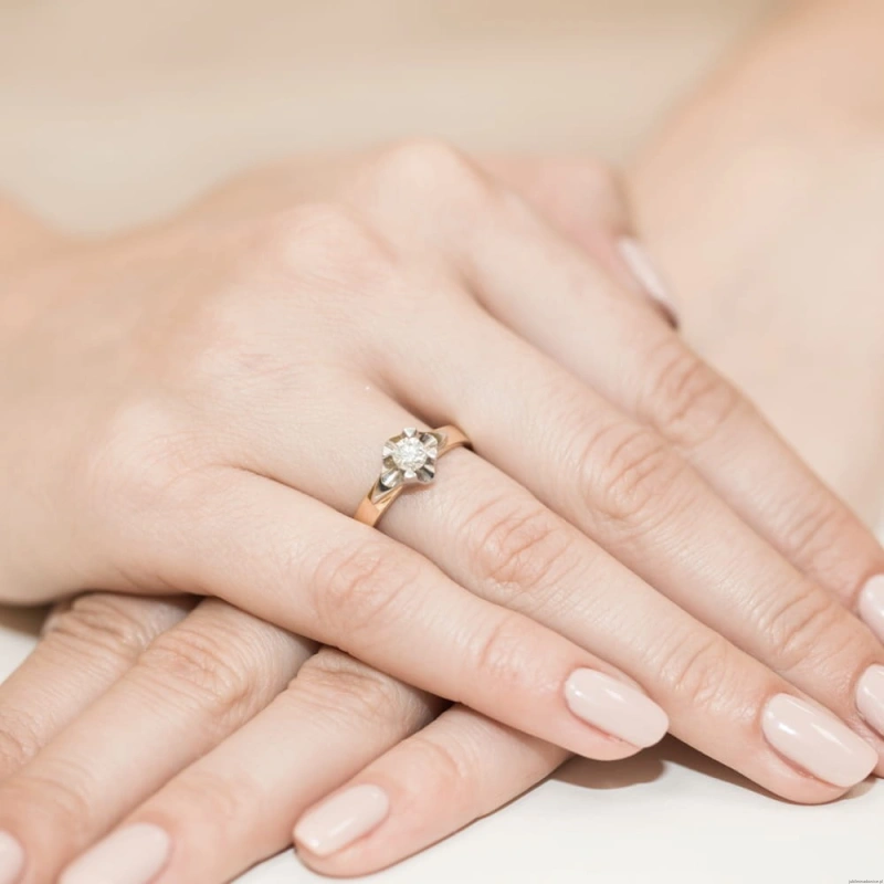 Pierścionek W155 Diament 0,30ct żółte złoto