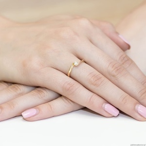 Pierścionek W160 Diament 0,13ct żółte złoto