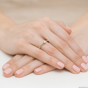 Pierścionek W222T Diament 0,01ct żółte złoto