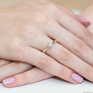 Pierścionek W293 Diament 0,20ct żółte złoto