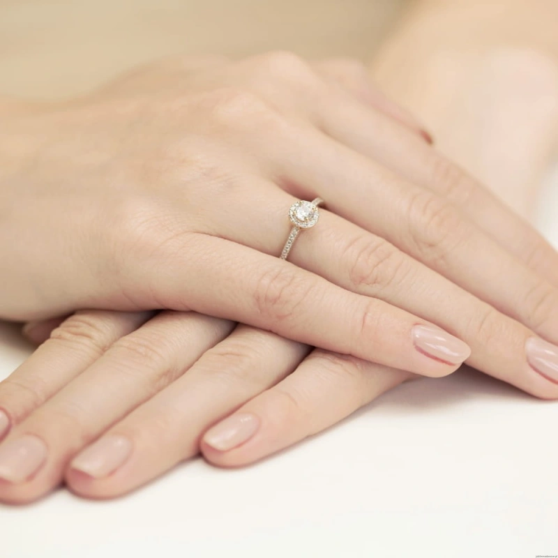 Pierścionek W406 Diament 0,15ct żółte złoto