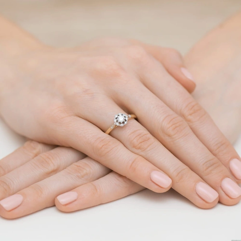 Pierścionek W434 Diament 0,23ct żółte złoto