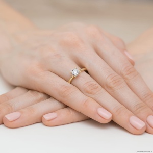Pierścionek W447 Diament 0,20ct żółte złoto