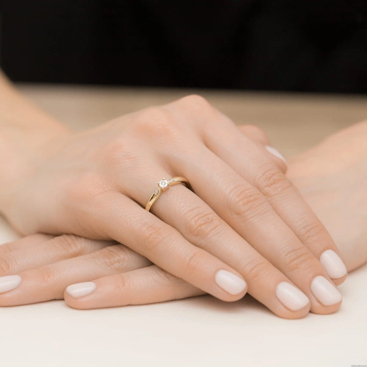 Pierścionek W469 Diament 0,02ct żółte złoto