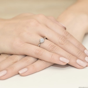 Pierścionek W072 Diament 0,10ct białe złoto