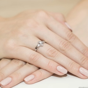 Pierścionek W155 Diament 0,12ct białe złoto