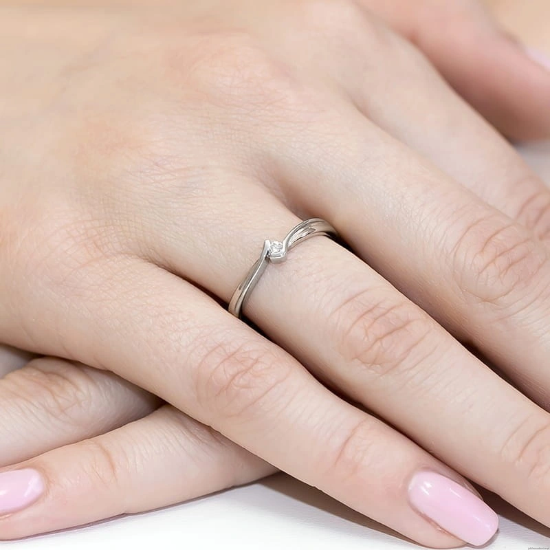 Pierścionek W181 Diament 0,04ct białe złoto