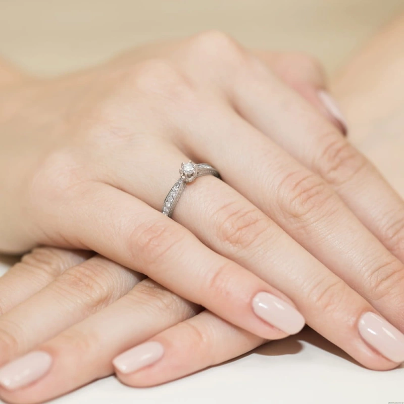 Pierścionek W202 Diament 0,15ct białe złoto