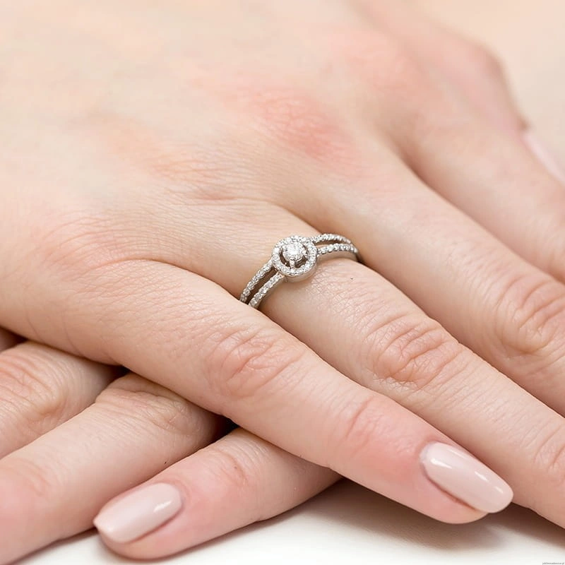 Pierścionek W272 Diament 0,10ct białe złoto
