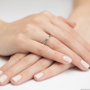 Pierścionek W335 Diament 0,15ct białe złoto
