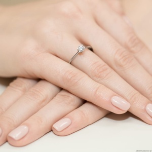 Pierścionek W387 Diament 0,23ct białe złoto