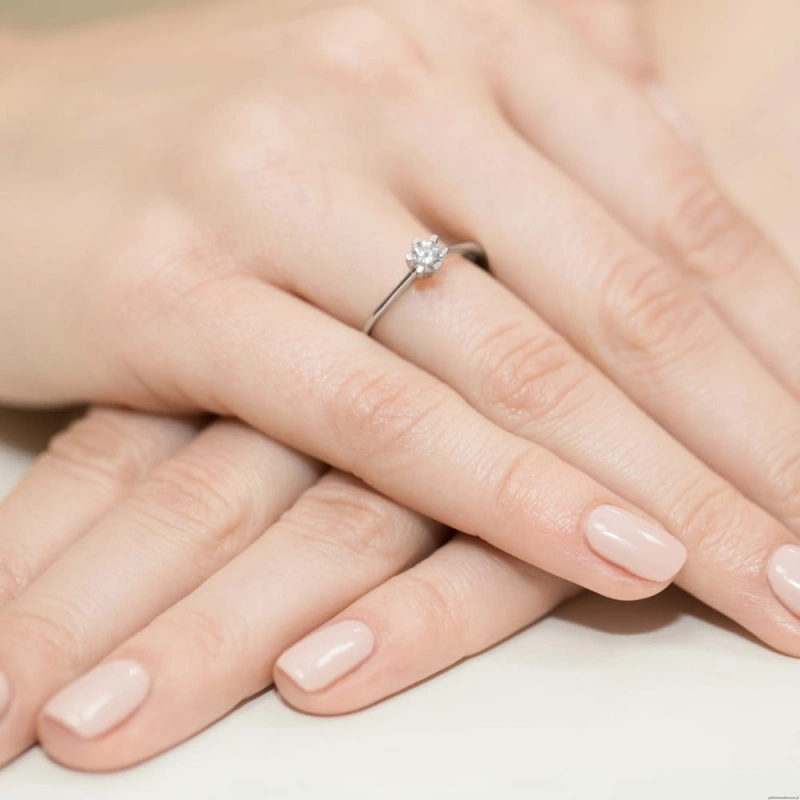 Pierścionek W387 Diament 0,23ct białe złoto