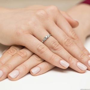 Pierścionek W414 Diament 0,10ct białe złoto