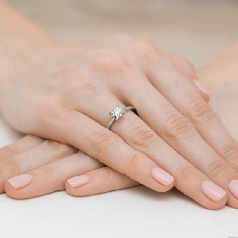 Pierścionek W447 Diament 0,20ct białe złoto