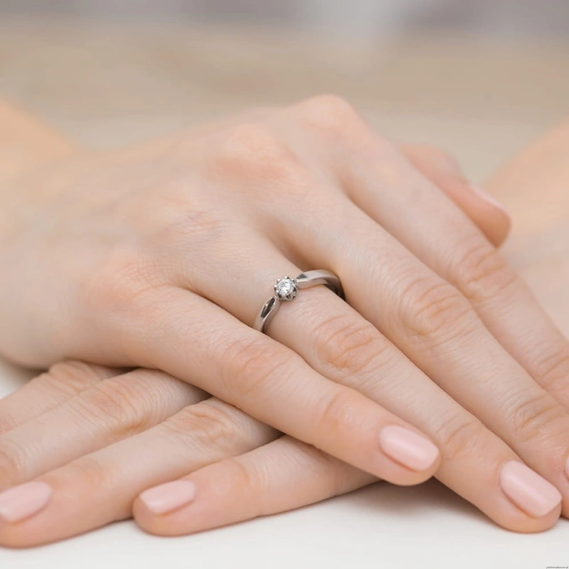 Pierścionek W450B Diament 0,15ct białe złoto