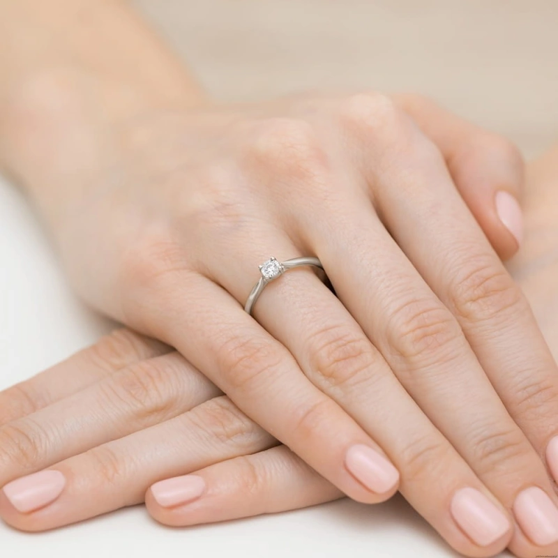 Pierścionek W461 Diament 0,08ct białe złoto