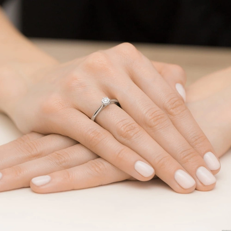 Pierścionek W468 Diament 0,08ct białe złoto