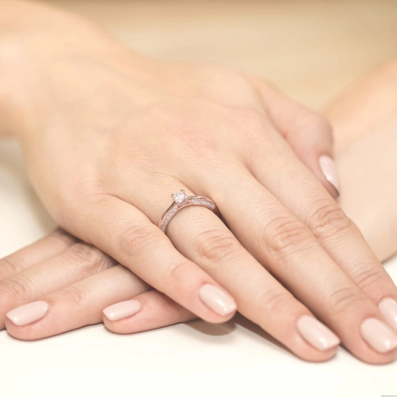 Pierścionek W009 Diament 0,30ct różowe złoto