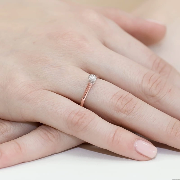 Pierścionek W042 Diament 0,13ct różowe złoto