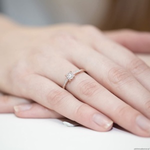 Pierścionek W055 Diament 0,04ct różowe złoto