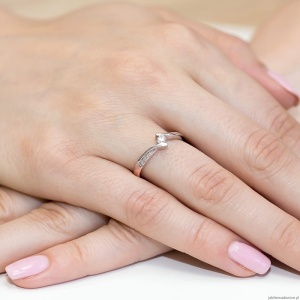 Pierścionek W177 Diament 0,13ct różowe złoto