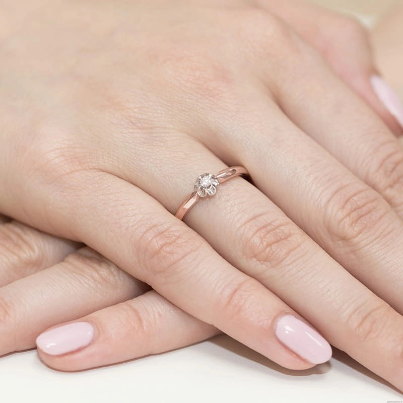 Pierścionek W187 Diament 0,04ct różowe złoto