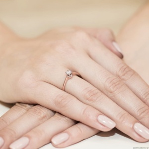 Pierścionek W220 Diament 0,20ct różowe złoto