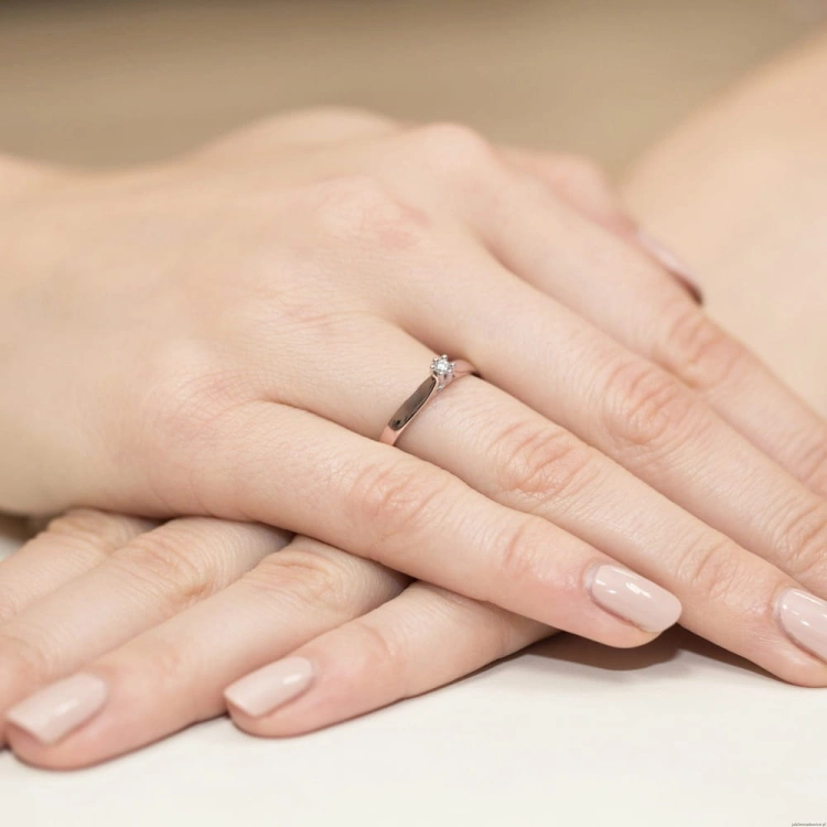 Pierścionek W222 Diament 0,04ct różowe złoto