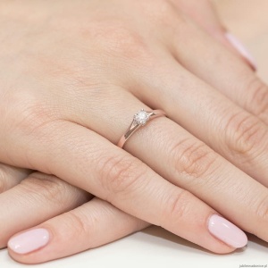 Pierścionek W240 Diament 0,20ct różowe złoto