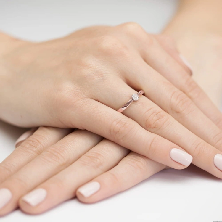 Pierścionek W322 Diament 0,04ct różowe złoto