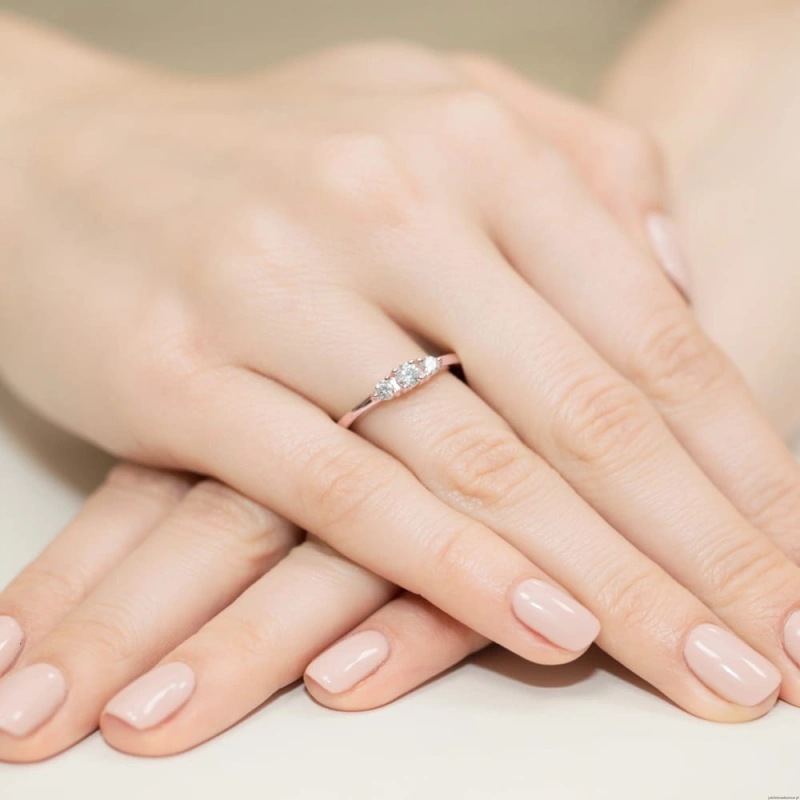 Pierścionek W377 Diament 0,15ct różowe złoto