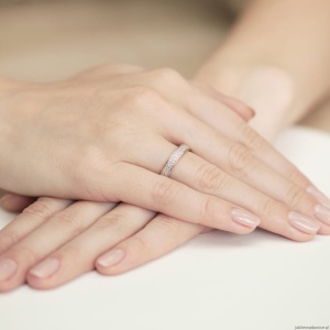 Pierścionek W410 z diamentami różowe złoto