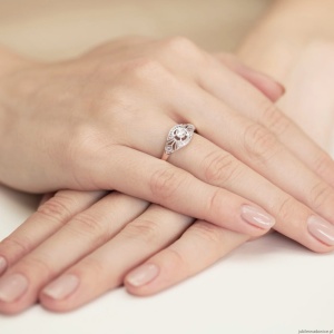 Pierścionek W413 Diament 0,10ct różowe złoto