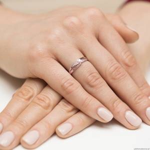 Pierścionek W415 Diament 0,10ct różowe złoto