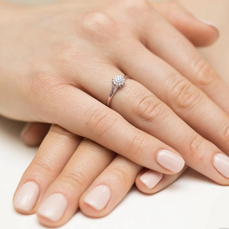 Pierścionek W419 z diamentami różowe złoto