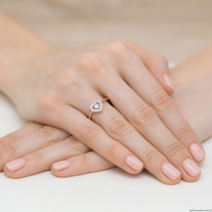 Pierścionek W442 Diament 0,10ct różowe złoto