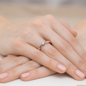 Pierścionek W450B Diament 0,15ct różowe złoto