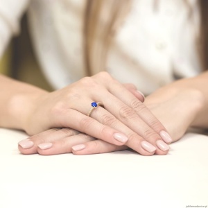 Pierścionek W067 Szafir 0,70ct żółte złoto