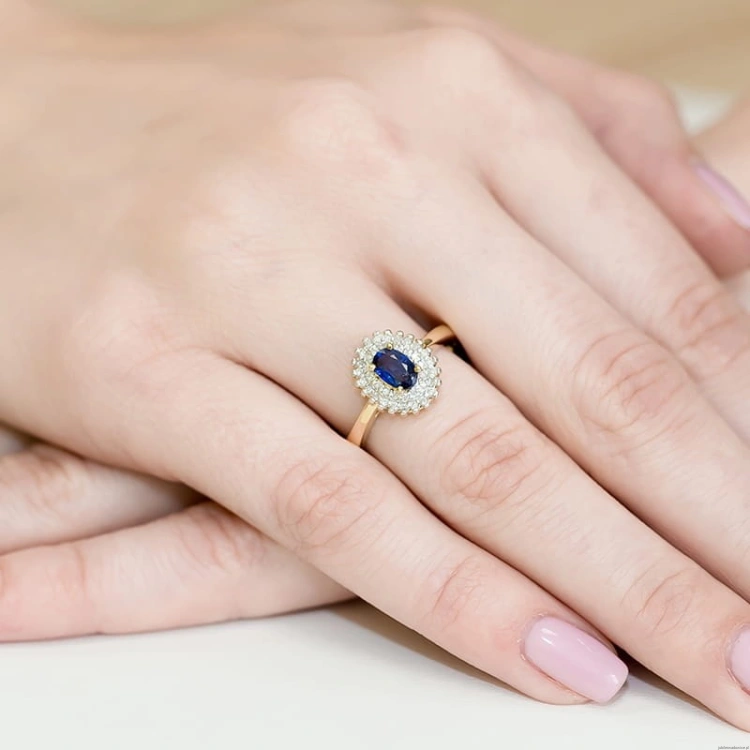 Pierścionek W303 Szafir 0,70ct żółte złoto