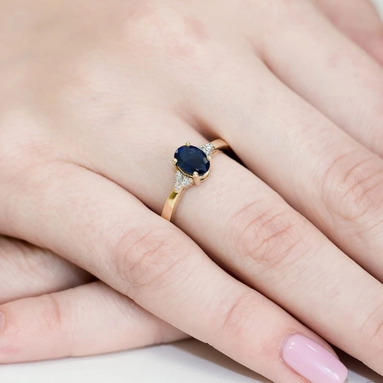 Pierścionek W308 Szafir 0,90ct żółte złoto