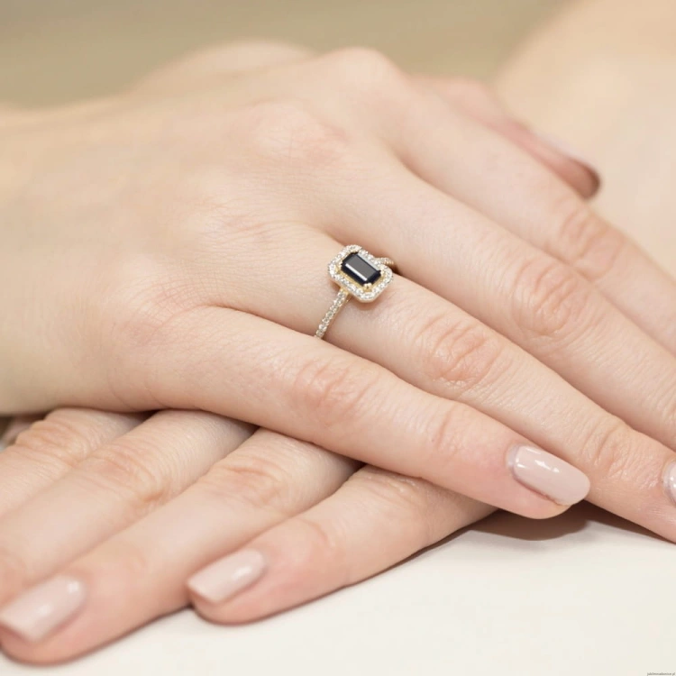 Pierścionek W403 Szafir 0,60ct żółte złoto