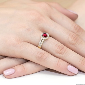 Pierścionek W087 Rubin 0,60ct żółte złoto