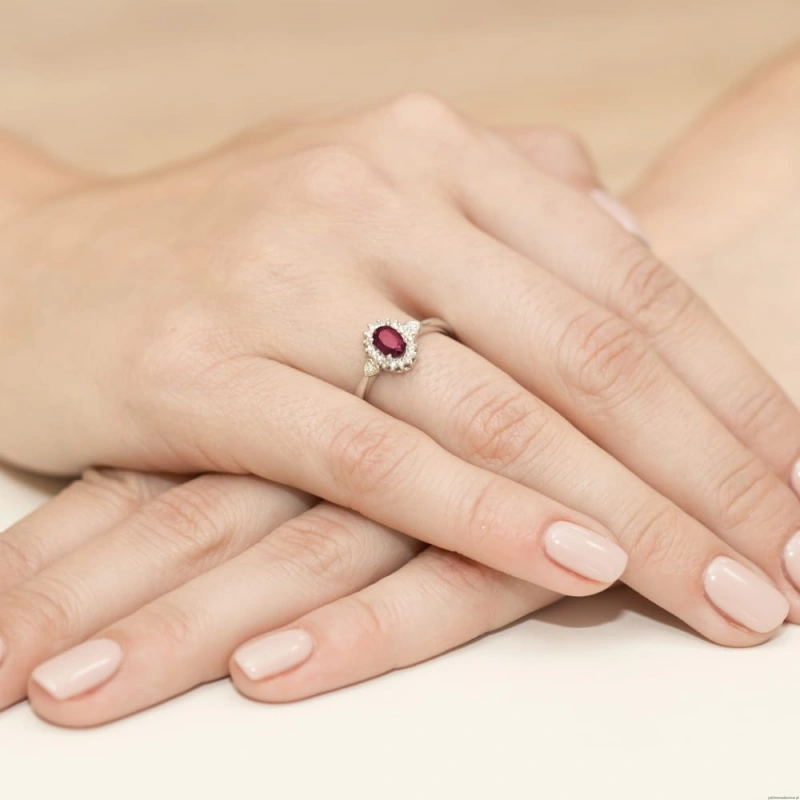 Pierścionek W312 Rubin 0,60ct żółte złoto