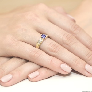 Pierścionek W075 Tanzanit 0,50ct żółte złoto