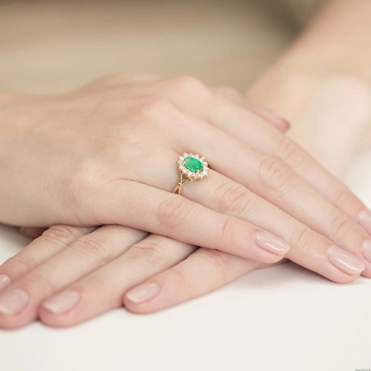 Pierścionek W182 Szmaragd 0,80ct żółte złoto