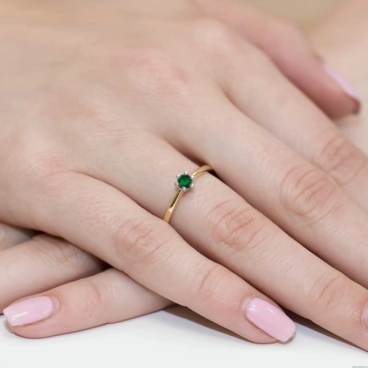 Pierścionek W256 Szmaragd 0,30ct żółte złoto