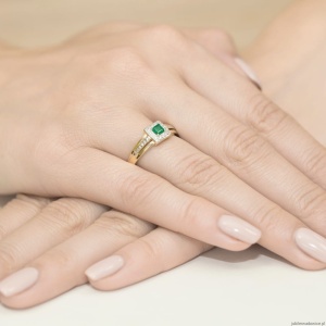 Pierścionek W271 Szmaragd 0,15ct żółte złoto