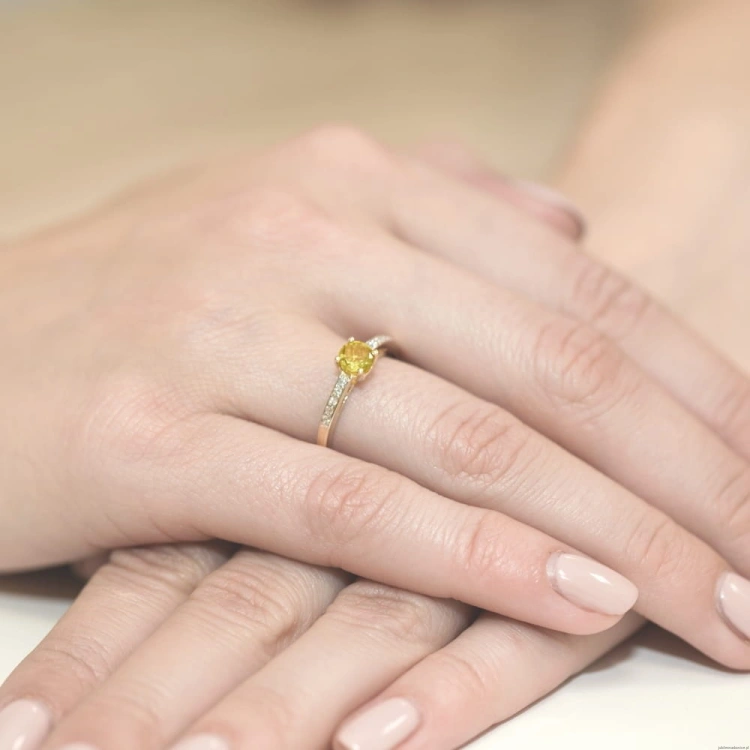 Pierścionek W066 Cytryn 0,50ct żółte złoto