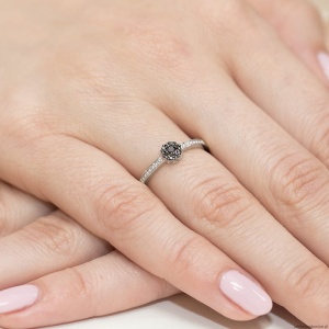 Pierścionek W091 Czarny Diament 0,02ct białe złoto